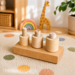 Drevené skrutky pre najmenších Montessori pomôcka na otočný pohyb